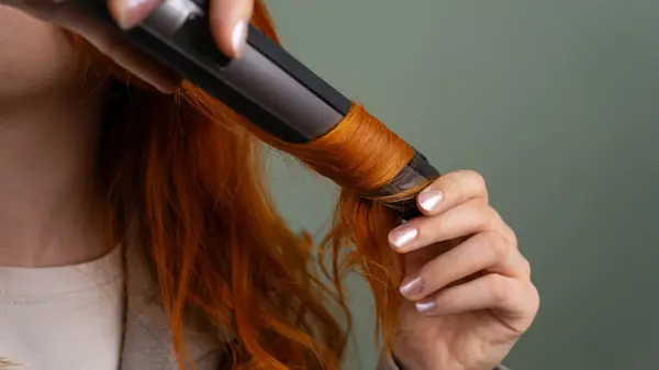 Truques dos cabeleireiros para ondas bem marcadas